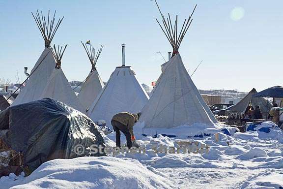 standing rock 4 graphic